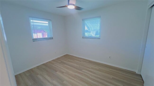 Building Photo - 8675 Lantana Dr