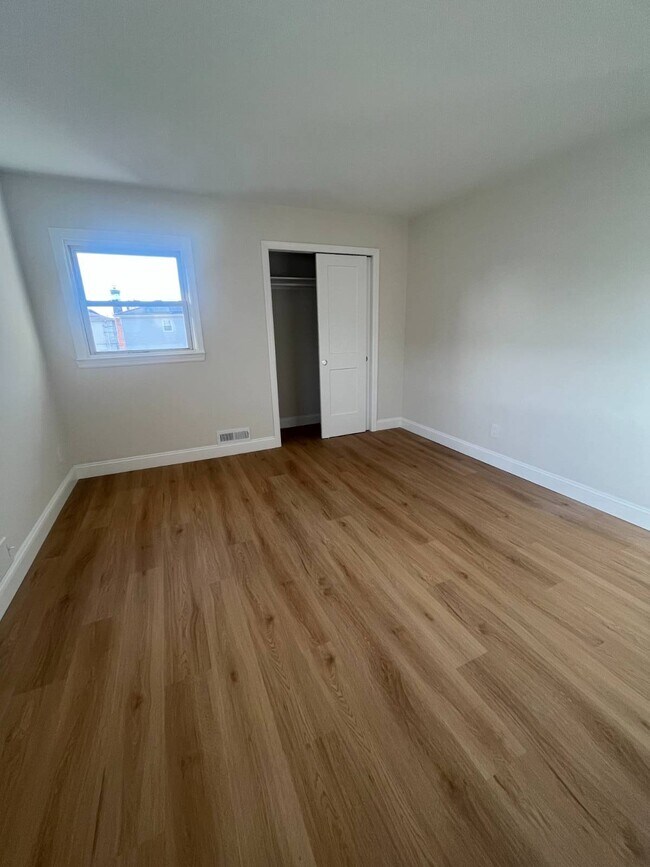 Building Photo - 274 Wilder Ave