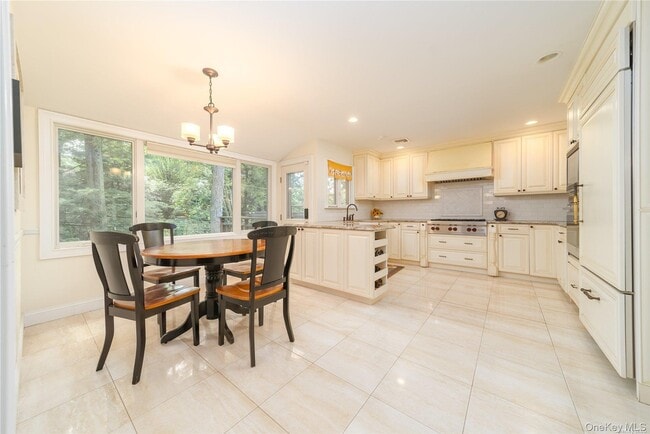 Building Photo - 65 Starling Ct