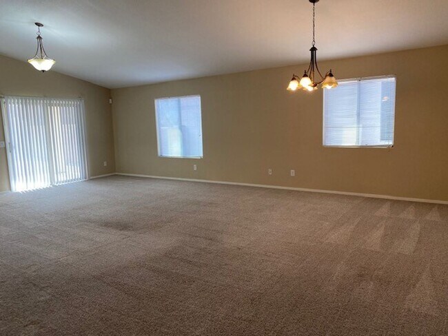 Building Photo - 1786 Silverado Dr