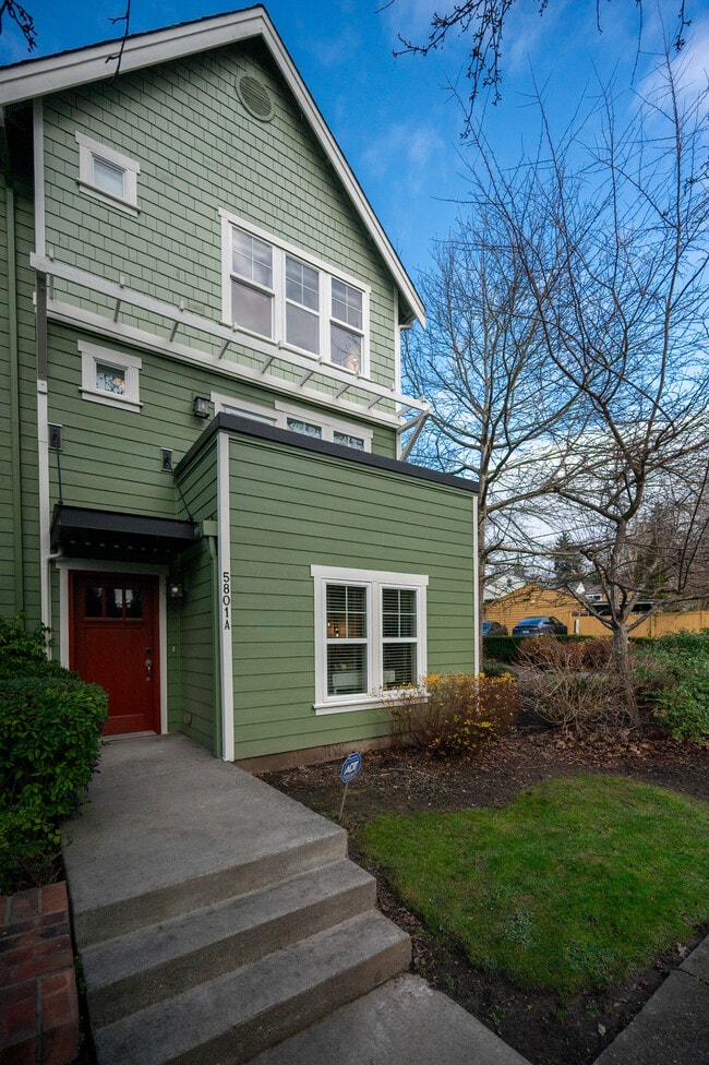 Building Photo - 5801 55th Ave NE