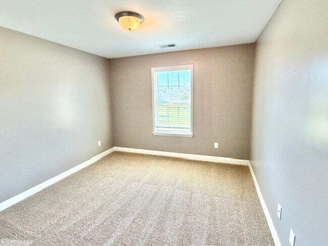 Building Photo - 8636 Birnham Cove