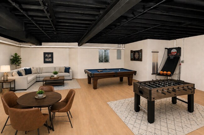 Building Photo - 651 Lancaster Cir