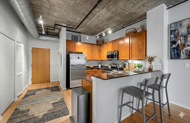 Building Photo - 520 S State St