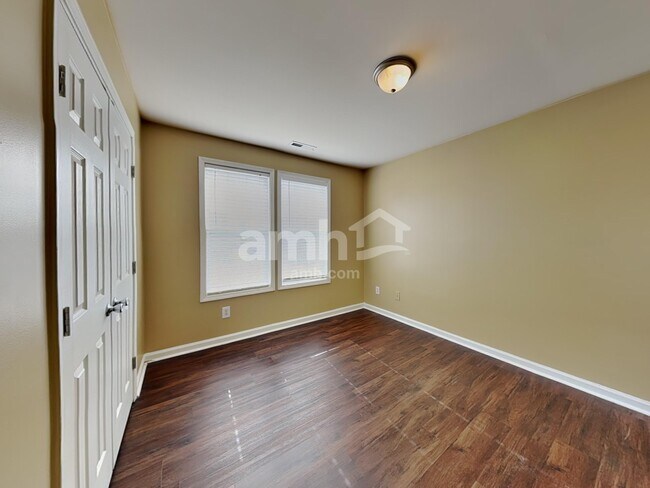 Building Photo - 207 Mayors Ln