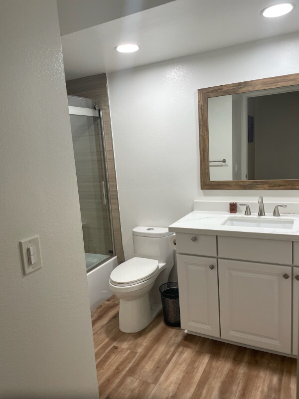 Building Photo - 1806 Eastwood Ln