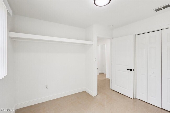 Building Photo - 89 Cabana Ave