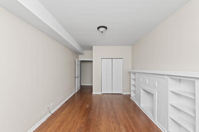 Building Photo - 2 bedroom in Chicago IL 60625