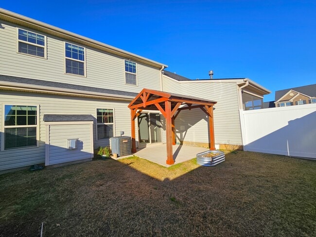 Building Photo - 136 Middleby Way