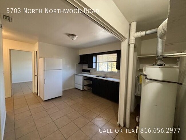 Building Photo - 5703 N Northwood Rd