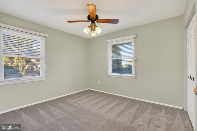 Building Photo - 7600 Lisle Ave