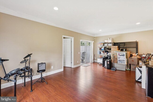 Building Photo - 42832 Bittner Square