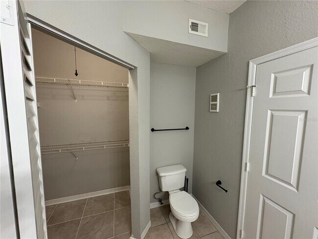 Building Photo - 6408 Raleigh St