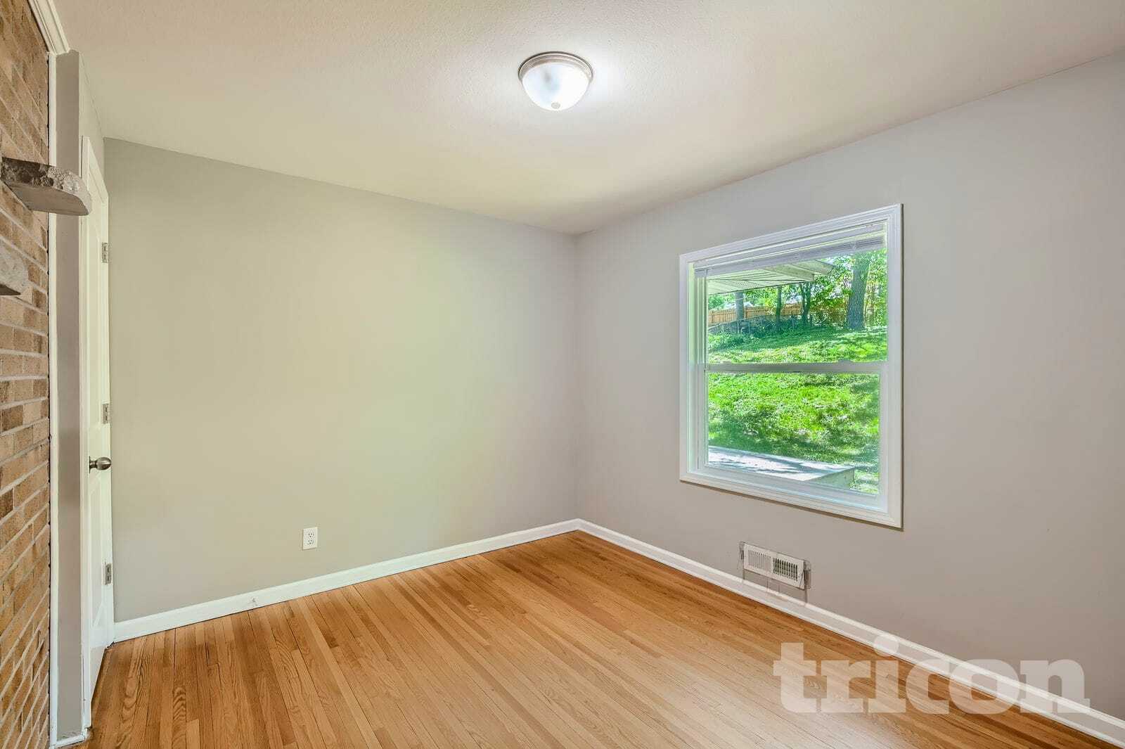 Building Photo - 5728 Xerxes Ave S