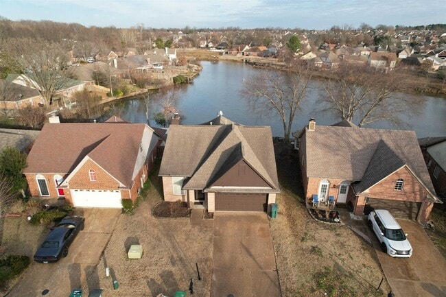 Building Photo - 2256 Lake Springs Ln