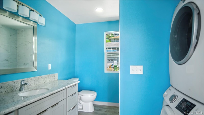 Building Photo - 1810 St Louis Dr