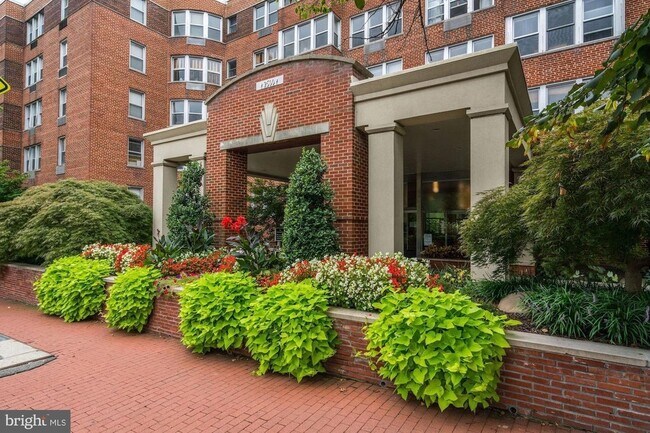 Building Photo - 2500 Q St NW