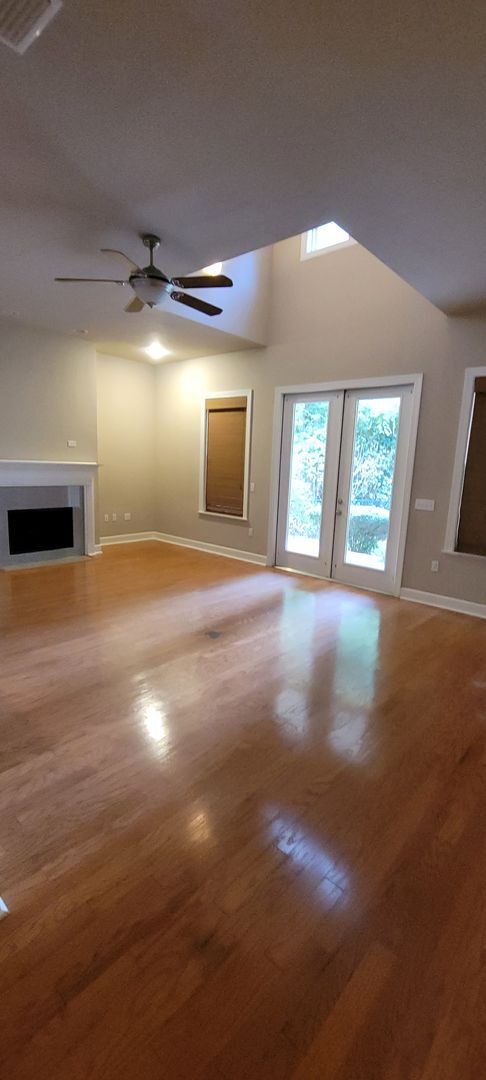 Building Photo - Beautiful 3 Bedroom/2 Bath home in Madera