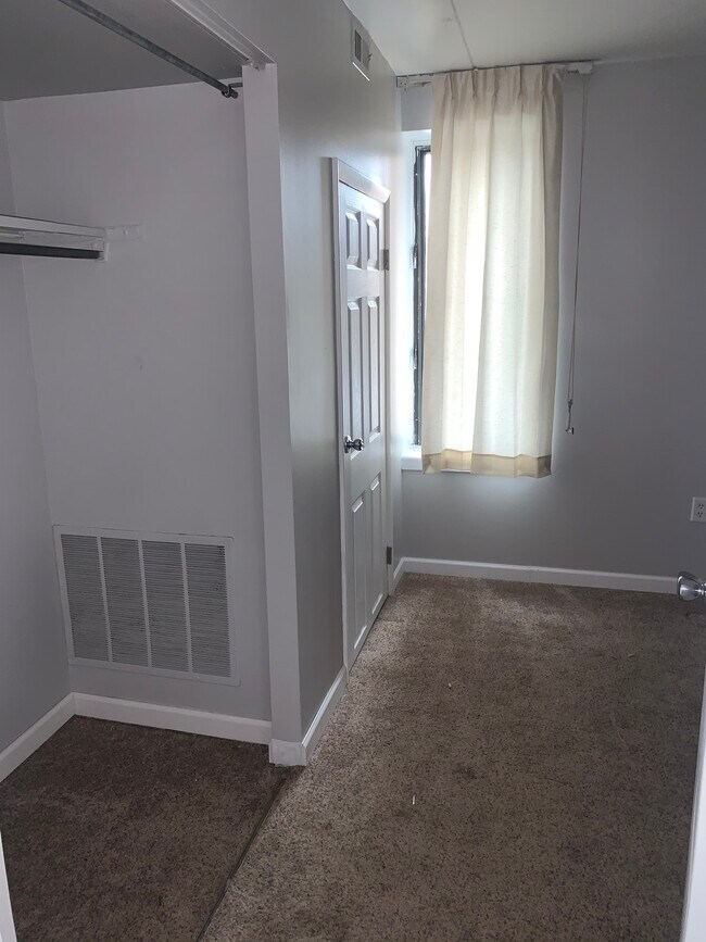 Building Photo - 220 Linden Street, Unit 603