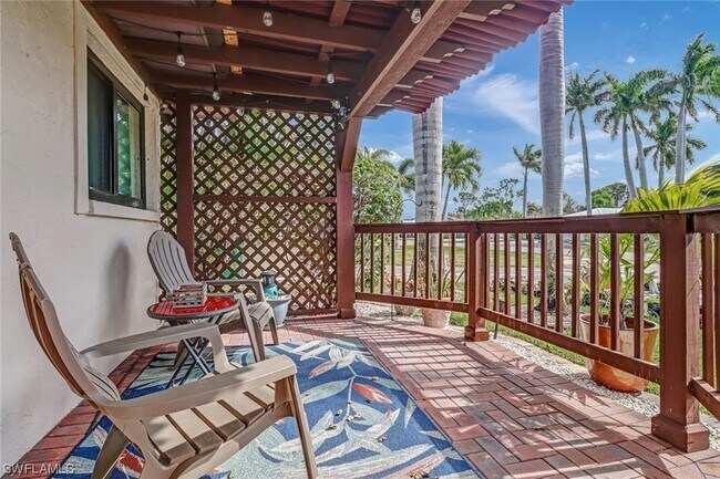 Building Photo - 69 7th St