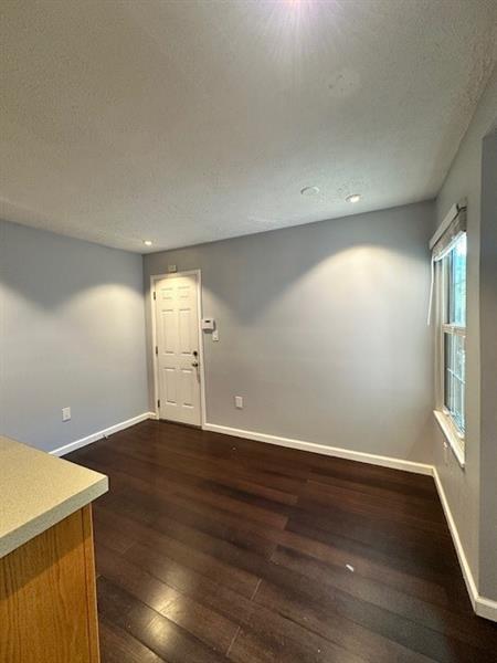 Building Photo - 107 Villa Dr