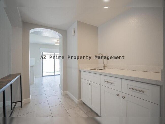 Building Photo - 16630 N 67th St