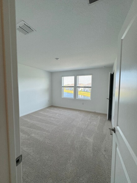 Building Photo - 6167 Whetstone Ct