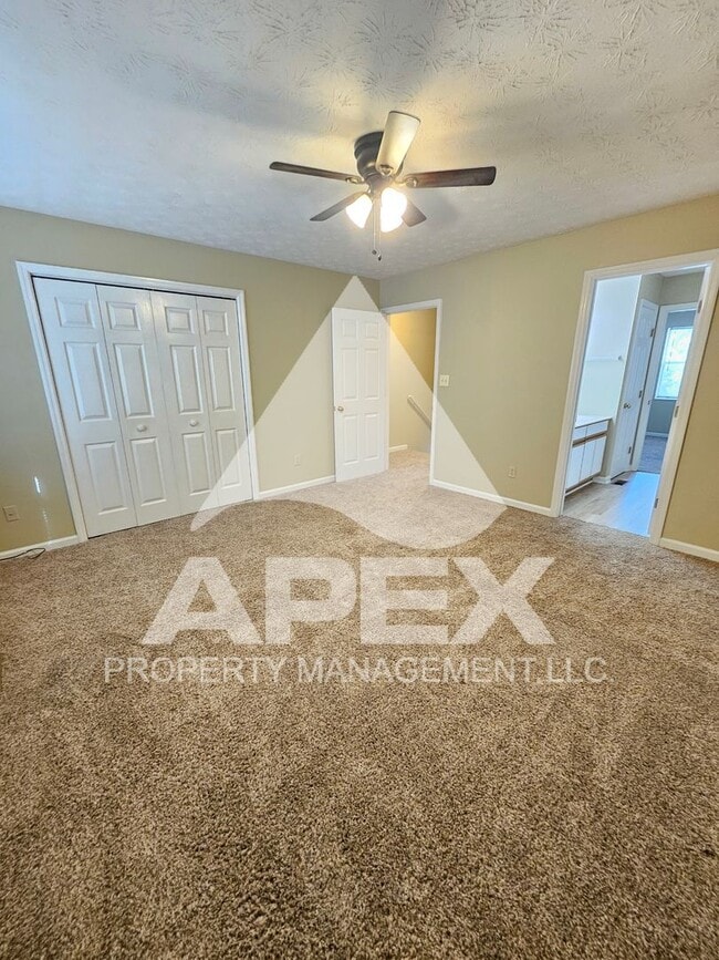 Building Photo - MOVE-IN SPECIAL, $1 RENT!! - Spacious 2Bd - 1.5 Ba Town Home---WEST--CEDAR BLUFF!