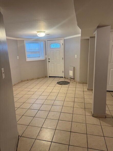 Building Photo - 1941 N Monticello Ave