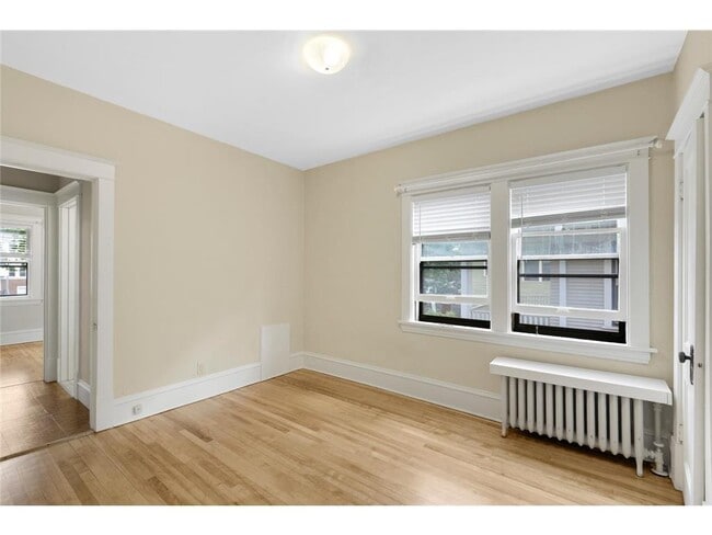 Building Photo - 971 Goodrich Ave
