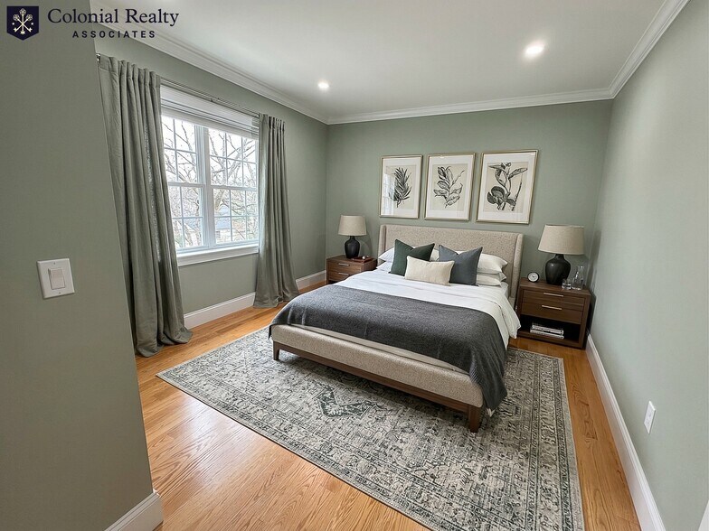 Building Photo - 42 Parsons St