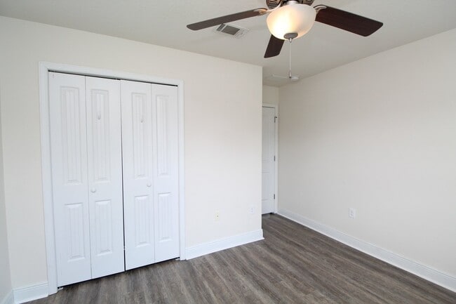 Building Photo - Updated 3-Bedroom, 2-Bath Home with Modern...