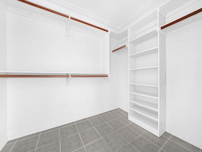 Building Photo - Prime San Clemente 3 Bedroom / 2.5 Bathroo...