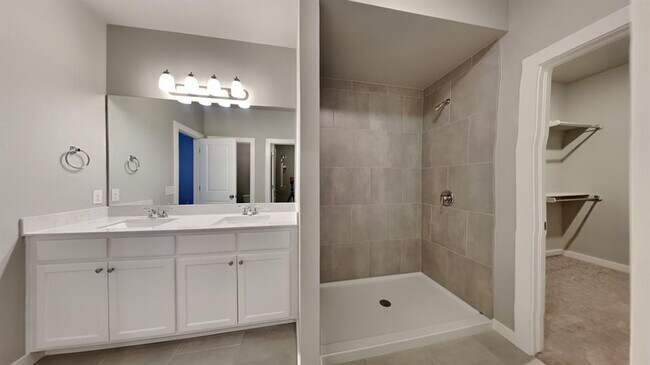 Building Photo - 12432 Armstrong Dr