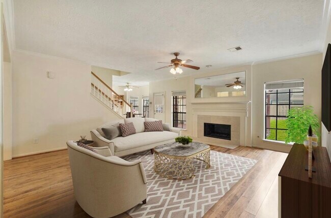 Building Photo - 17335 Meadow Heights Dr