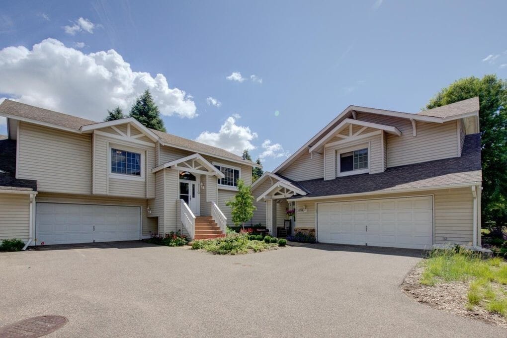 Building Photo - 6936 Lake Terrace E