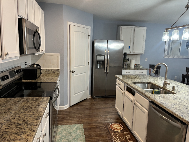 Building Photo - 503 Merganser Way