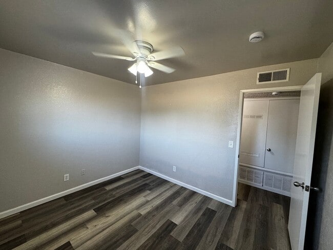 Building Photo - APPLY FOR THIS BEAUTIFUL HOME TODAY!