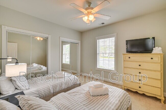 Building Photo - 4882 Luster Leaf Cir