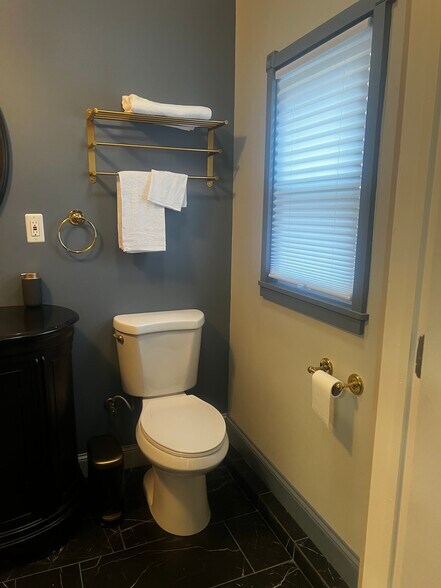 Building Photo - 18 Harmony School Rd