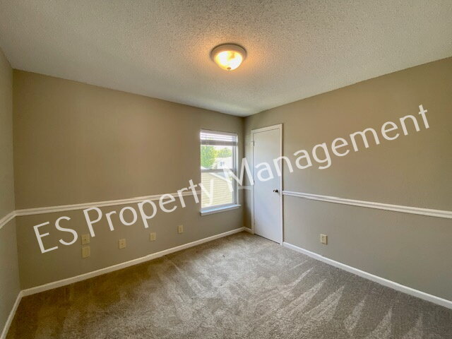 Building Photo - Welcome home to this stunning 4-bedroom, 2.5-bath home in Camby!