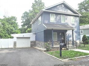 Building Photo - 13 Roger Ave