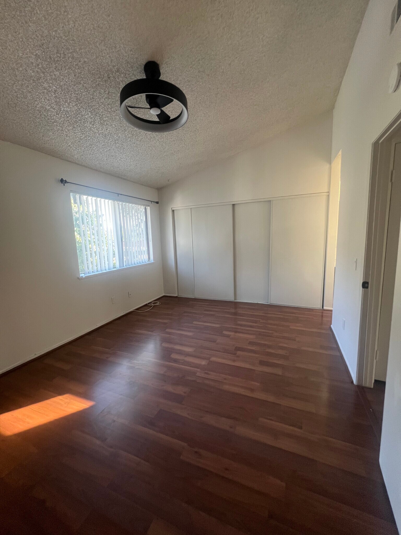 Building Photo - 8739 Pine Crest Pl