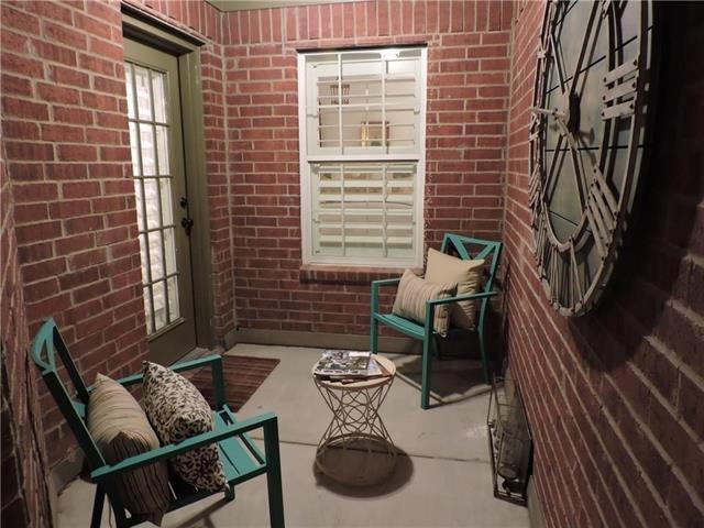 Building Photo - 420 Gershwin Way