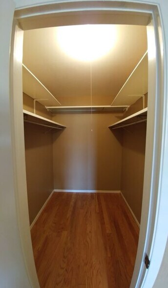 Building Photo - 252 Shadow Mountain Dr