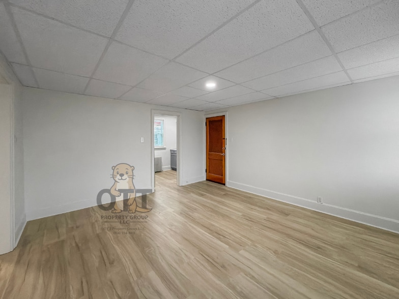 Building Photo - 1046-1064 Shoemaker St