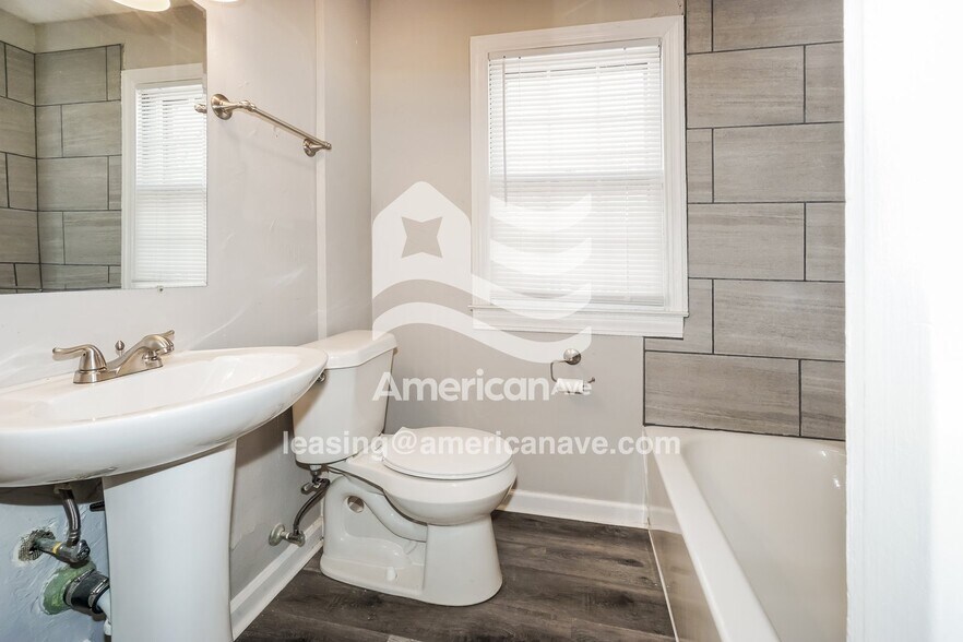 Building Photo - 4402 Asbury Dr
