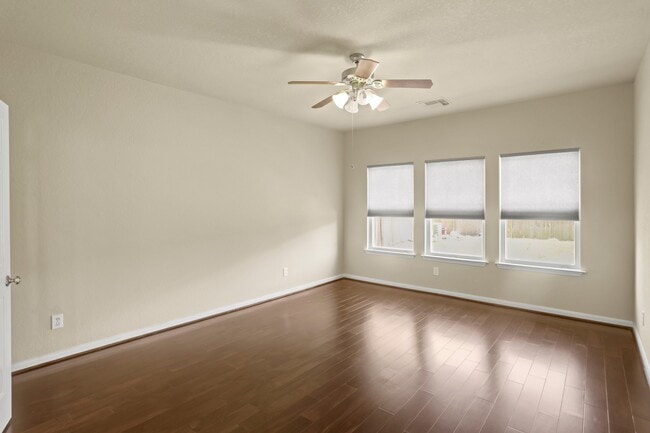 Building Photo - 6034 Preserve Ln