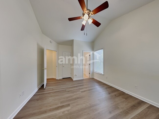 Building Photo - 4905 Heritage Woods Ct