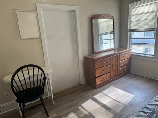 Building Photo - 329 Wagaraw Rd